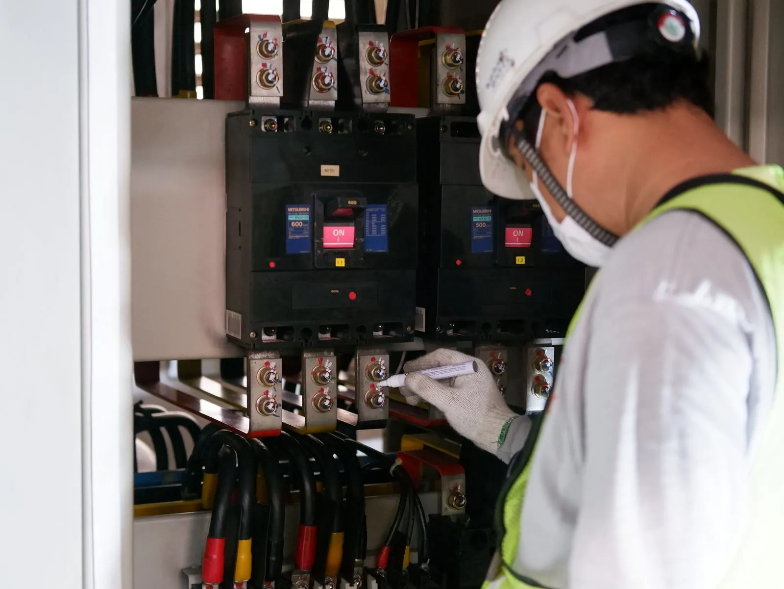 What to Expect During an Electrical Panel Upgrade
